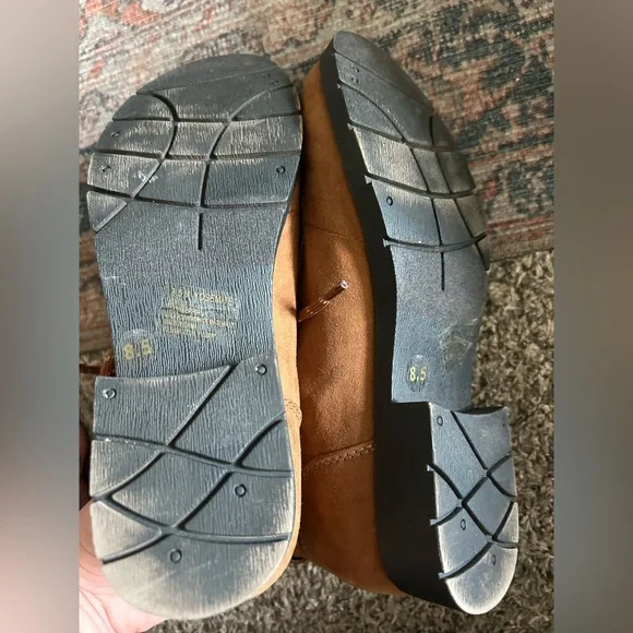 St. John's Bay Brown Lace-Up Boots for Women- size 8.5 - Picture 10 of 13